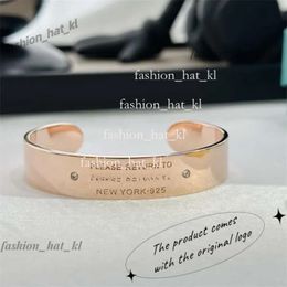 Designer C Type Open Bracelet Stainless Steel Couple Engraved Bracelet Metal Belt Diamond Bracelet Tiffanyjewelry 21