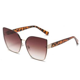 DQTD Sunglasses Vintage Square Sunglasses Rimless Frameless Rectangle Shades Gradient UV400 Brand Designer Traveling Sun Glasses For Women UV400 d240429