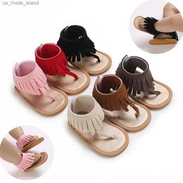 Sandały Modne frędzle 0-18m noworodki Multi kolorowe gumowe butę przeciw poślizgowi butę chodząca Baby Summer Anti Slip Beach Casual Sandalsl240429