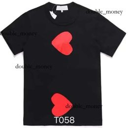 Play Shirts Commes 2024 Fashion Mens Play T Shirt Garcons Designer Commes Play T Shirt Polo Shirts Red Commes Heart Casual Womens Des Badge Graphic Tee 184 7