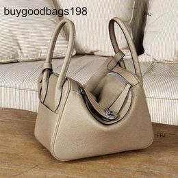 Designer Bag Womens Handbags Shoulder 2024 New Large Capacity First Layer Leather Portable b Have Logo