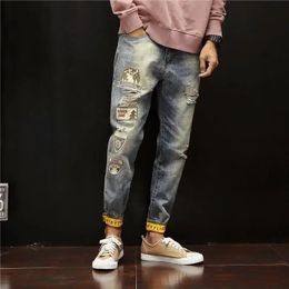 Trousers Broken Ripped Male Cowboy Pants with Holes Jeans for Men Tapered Torn Print Korean Style Plus Size Classic Washed Retro 240419