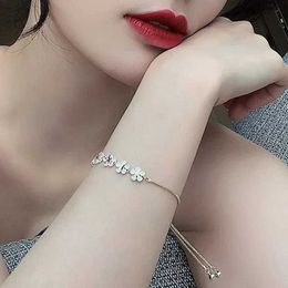 Chain Hot Sale Zircon Flower Bracelet Womens Internet Popular Simple Niche Design Personalised Jewellery Set Accessories