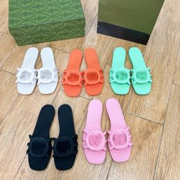 Summer Womens Slippers Sandals Designer Slippers Luxury Flat Heels Fashion Casual Comfort Flat Slippers Beach Slippers35-42