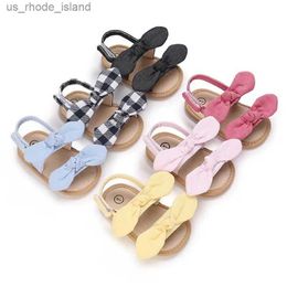 Sandals Baby Girl Summer Sandals Cute Bow Apartment Anti slip Soft Sole Baby Shoes Clogs Solid Color Sandals for Childrens First Step WalkerL240429