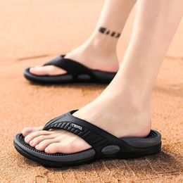 Summer Mens Flipflops Massage Granule Men Slippers Comfortable Beach Sandals Casual Shoes House Flip Flops Bathroom 240416