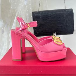 Piattaforma vera e propria peep di punta di piedi sandali sandali alla caviglia con tacco tacco alto tacchi tacchi a blocchi scarpe slingbacks 130mm women designer di lusso da sera scarpe da festa