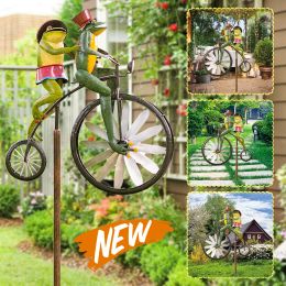 Decorations Vintage Bicycle Wind Spinner with Metal Stake Frog Riding Motorcycle Windmill Decoration for Yard Decor Garden Decoration