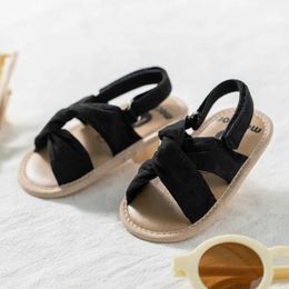 Sandaler sommar baby sandaler prinsessan slät bomullsbotten lättvikt baby säng baby canvas sandalsl240429