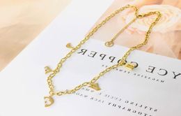 2022 Fashionable 18K Gold Plated Stainless Steel Necklaces Choker Flower Letter Pendant Statement Fashion Womens Necklace Wedding 9590874
