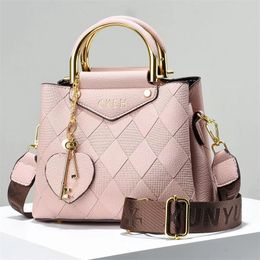 Plaid pu leather fashion handbag women shoulder bag summer bag of 2024 new trendy and fashionable single shoulder crossbody bag lady clutch handbag shopping bag