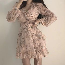 Casual Dresses Spring And Autumn V-Neck Chiffon Flare Sleeves With Broken Flowers Waist Dress Woman
