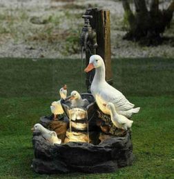 Garden Decorations Duck Fountain Statue Battery Powered Resin Animal Model Crafts Miniature Decoration Home Yard Land Outdoor Orna6747355