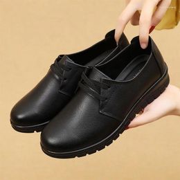 Casual Shoes 2024 Spring Autumn Sneakers Women Black Flat Loafers Lace Up Leather Slip-On Mother
