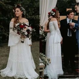 Ślub ślubny boho sukienki wiejskie suknie długie rękawy koronkowe z ramion wykonane niestandardowe tiul plus size a linia vestido de novia plaż