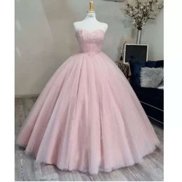 Quinceanera elbiseleri ile tül ışığı dantel pembe aplike payetler boncuklu kollu resmi pageant balo elbisesi tatlı 16 balkon taban uzunluğu özel yapım vestidos