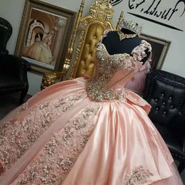 Crystals Quinceanera pärlstav rosa spetsljusklänningar applikationsband korsett bak ärmlös satin anpassad söt 15 16 prinsessan pageant boll klänning vestidos