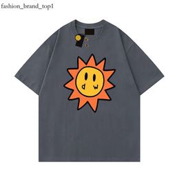 Mens Tshirts Drawdrew Shirt Men Designer Smiley Sun Playing Cards Tee Graphic Printing Tshirt Summer Drawer Trend Short Sleeve Casual Shirts 1521