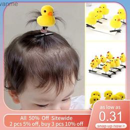 Accessori per capelli 1 grazioso peluche di pollo per capelli ingranaggi per bambini giocattolo giallo clip per capelli anatra carina cani secchio per bambini divertimento regalo di Natale wx