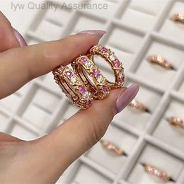 Designer Ring for Woman Tiffanybead Ring Luxury Love Ring Light Luxury Instagram Style t Home Cross Full Diamond Open Ring Womens Blue Set Pink Crystal Ring