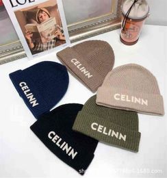 New c Home Pasted Cloth Letter Embroidery Knitted Hat Cel Wool Versatile Wool Hat Autumn and Winter Warm and Cold Hat Men and Wome6105332