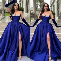 Sukienki Linia Królewska Elegancka niebieskie koraliki Crystal Sweetheart Split Party Proviez Place Train Pleats Długa sukienka na specjalne OCN