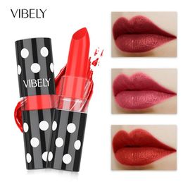 Moisturising Lip Balm 9 Colours Long Lasting Easy To Lipstick Wear Retro Red Aunt Sexy Red Small Pepper Colour Nude Style2432391