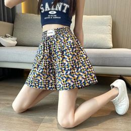 Summer Korean Version Fashionable Slimming Casual Loose Oversized Aline Wide Leg Retro Plaid Printed Shorts for Women 240428