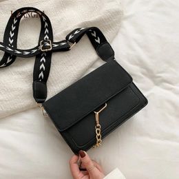 Shoulder Bags 2024 Elegant Women Bag Fresh And Versatile Small Square Trendy Fashion Design Ladies Messenger