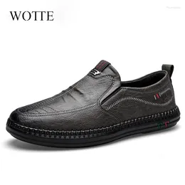 Casual Shoes Leather Mens 2024 Spring For Men Fashion Retro Style Luxury Loafers Comfy Slip-on Durable Boat