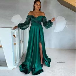 Sexy Green A Line Dress Off Shoulder High Side Split Evening Dresses Long Sleeves Sequins Satin Sweep Train Formal Prom Gowns 0430