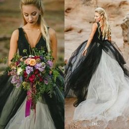 Abiti da sposa abiti da sposa bianca bianca e gotica spiaggia di campagna v collo in pizzo applique sweep treno una linea su misura per le dimensioni più dimensioni vestido de nolia estido