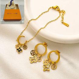Boutique Clover Necklace Earring Set Spring Simple Fashion Jewelry Set Charming Women's Love Gift Earrings Charming Bracelet High quality Jewelry Set With Box
