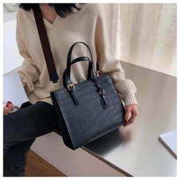 Shoulder Bags Fashion Texture Ladies Handbag Trendy Messenger Bag Simple