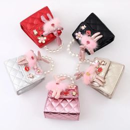 Fashionable Childrens Leather Bag Pearl Selling One Shoulder Cartoon Simple Versatile Handbag Girls 240429