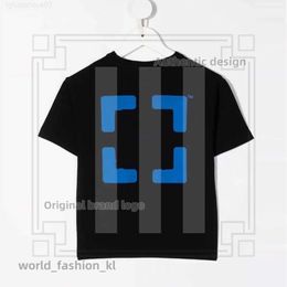 Fashion Tshirt Mens Ofs Luxury Tshirt Kids Offswhite Boys Irregular Arrow Girls Summer Short Sleeve Designer Tshirt Letter Printed Finger Kid Toddlers Youth Tee 558