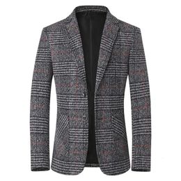 Autumn Men Plaid Blazers Suits Jackets Male Korean Design Blazers Coats Spring Business Casual Slim Fit Blazers Men Clothing 240422