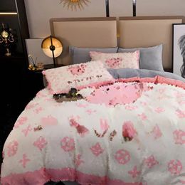 All-match Bedding Sets Luxury Designer Classic Letter Logo Print Duvet Cover Pillow Cover 4-piece Set of Pure Cotton Black Pink Large Logo Set Bedroom Decoration 1.8m 2m