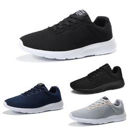 Free Shipping Men Women Running Shoes Low Breathable Mesh Anti-Slip Comfort Triple Black White Grey Blue Mens Trainers Sport Sneakers GAI