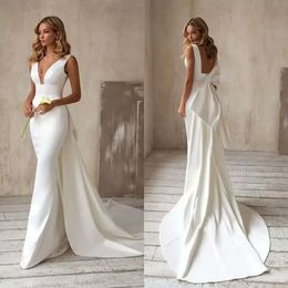 Neck Mermaid Satin V Elegant Wedding Dresses Bridal Gowns With Detachable Train Bow Back Arabic Custom Made Robe De Mariee