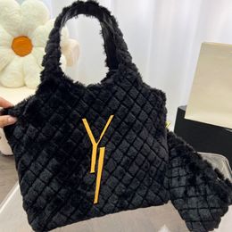 Evening Bags Icare Maxi Bag Winter Wool designer bag Women tote bags Attaches Crossbody Shopping beach fashion famous Large Totes Shoulders Purse Genuine 300M