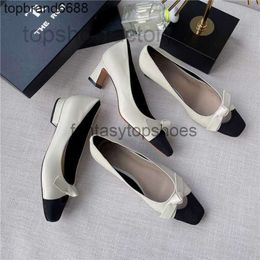 The Row Square TR New shoes 2022 Dress Shoes Spring Head Colour Contrast Small Fragrant Bowknot Flat Heel Elegant Cowhide Single Shoes Size 34-39 OFJI