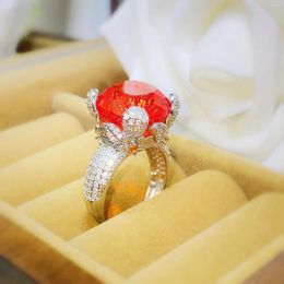 Cluster Rings Gorgeous Sterling 925 Silver Red Zircon Wedding Ring For Women Temperament Elegant Bridal Marriage Party Fashion Jewellery