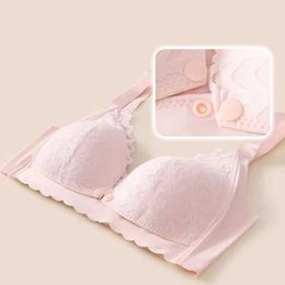 Bras Thin Lace Maternity Breastfding Bra With Comfortable Front Buckle Seamless Breathable Gathered Anti Sagging Womens Bra Y240426