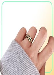Luxurys designer fashion luxury men039s and women039s gold band rings Letter F couples high quality Jewellery Personalised sim2216906