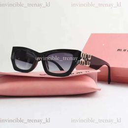 High Beauty Mui Mui Bag Sunglasses Designer Advanced Women's Retro Large Frame Sunglasses Outdoor Sun Protection And UV Protection Glasses 913