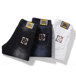 Designer Jeans for Man Italian high-end trendy slim fitting white jeans, men's small feet, version of trendy summer thin elastic casual pants