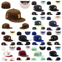 Chapéus casuais planos Tamanho do designer Baseball Caps de futebol bordado algodão todas as equipes esportes mundial remendado chapéus de costura fechados tamanhos 7-8 Ordem de mistura