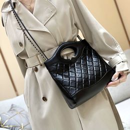 Lambskin Shopping Bag Designer bags 30 CM Oil waxed Leather handbag 1:1 Mirror Quality lady crossbody bag luxury chain bag With box LC419