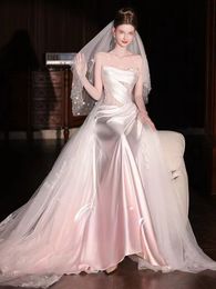 Scintillanti abiti da sposa sirena di raso con treno staccabile dalla spalla Vestitido de nobu 2024 Scapa a livello di cristallo in cristallino Trumple Garden Arabic Caso